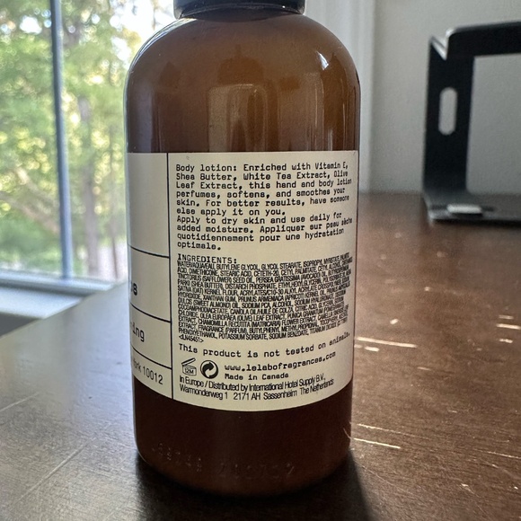 Le Labo - Santal 33 Soap, Lotion & Shower Gels - Picture 6 of 9